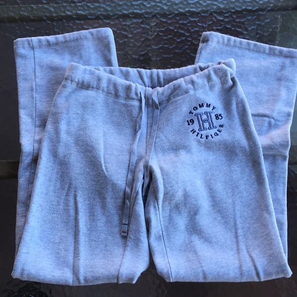TOMMY HILFIGER SWEATPANTS - Picture 2 of 5